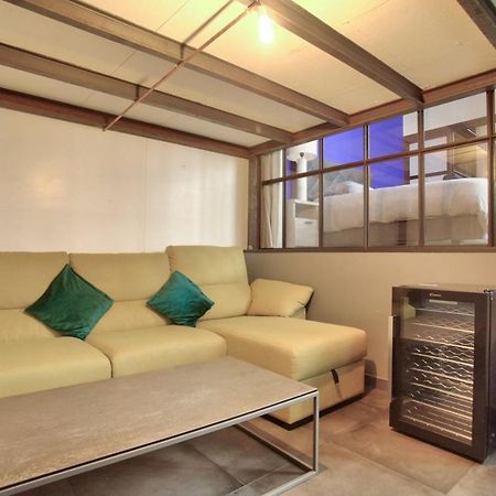 2 Bedrooms Le Marais Nazareth ปารีส ภายนอก รูปภาพ