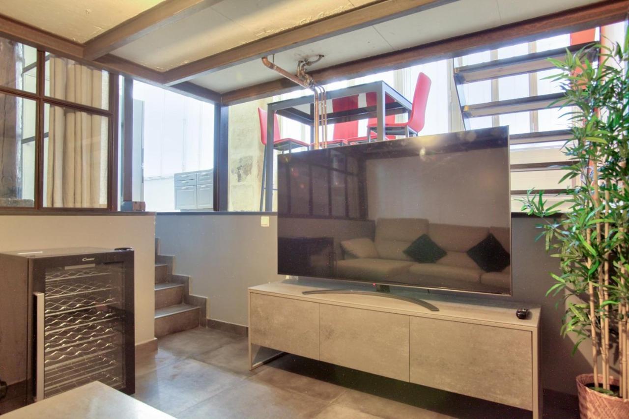 2 Bedrooms Le Marais Nazareth ปารีส ภายนอก รูปภาพ